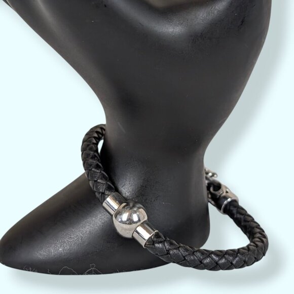 Braided Leather Magnetic Bracelet - Picture 3 of 5